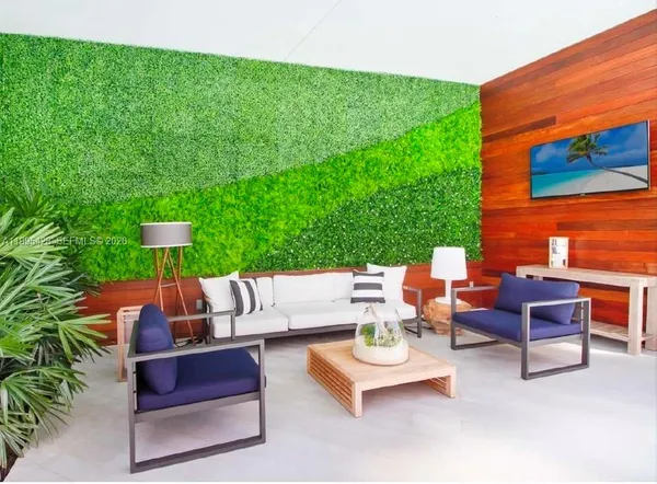 $6,800 | 2831 South Bayshore Drive, Unit 406, Miami, FL 33133