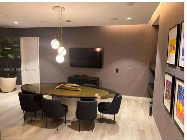 $6,800 | 2831 South Bayshore Drive, Unit 406, Miami, FL 33133