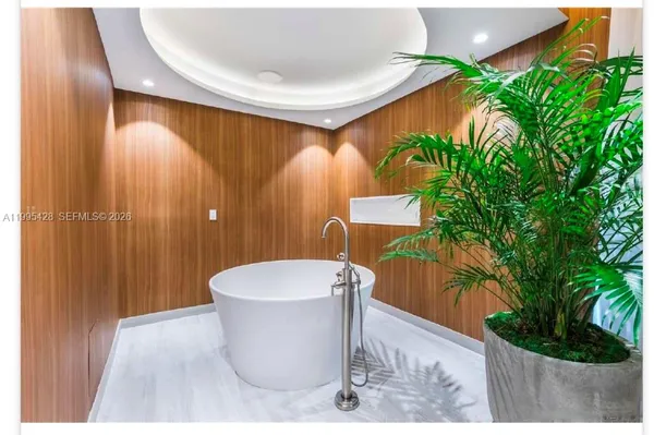 $6,800 | 2831 South Bayshore Drive, Unit 406, Miami, FL 33133