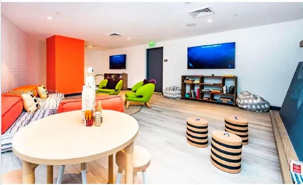 $6,800 | 2831 South Bayshore Drive, Unit 406, Miami, FL 33133