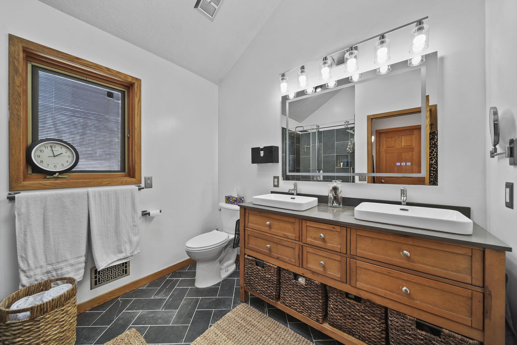 3525 Stonewall Road Jackson, MI 49203 - Photo 24 of 102 25-web-or-mls-DSC02325