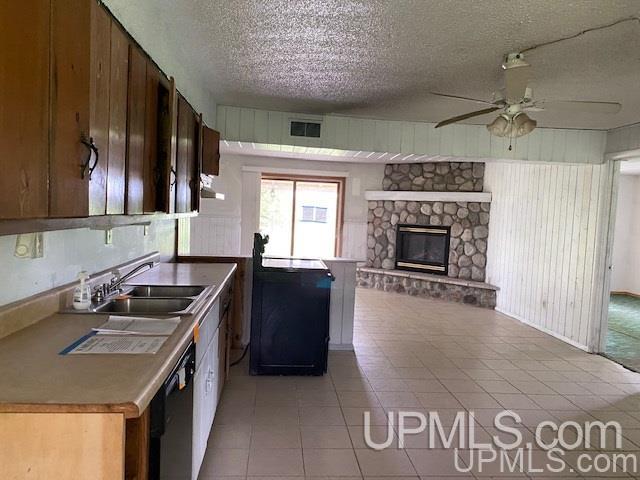 8077 Co Road Gladstone, MI 49837 - Photo 10 of 21