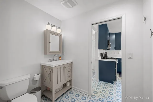 $829,900 | 1293 Lake Holiday Drive, Lake Holiday, IL 60548