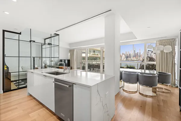 $7,975 | 800 Ave At Port Imperial, Unit R511, Weehawken, NJ 07086