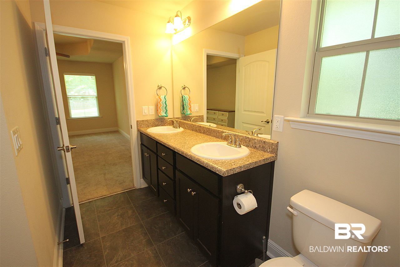 513 Charing Cross Street Fairhope, AL 36532 - Photo 16 of 33 Master Bath