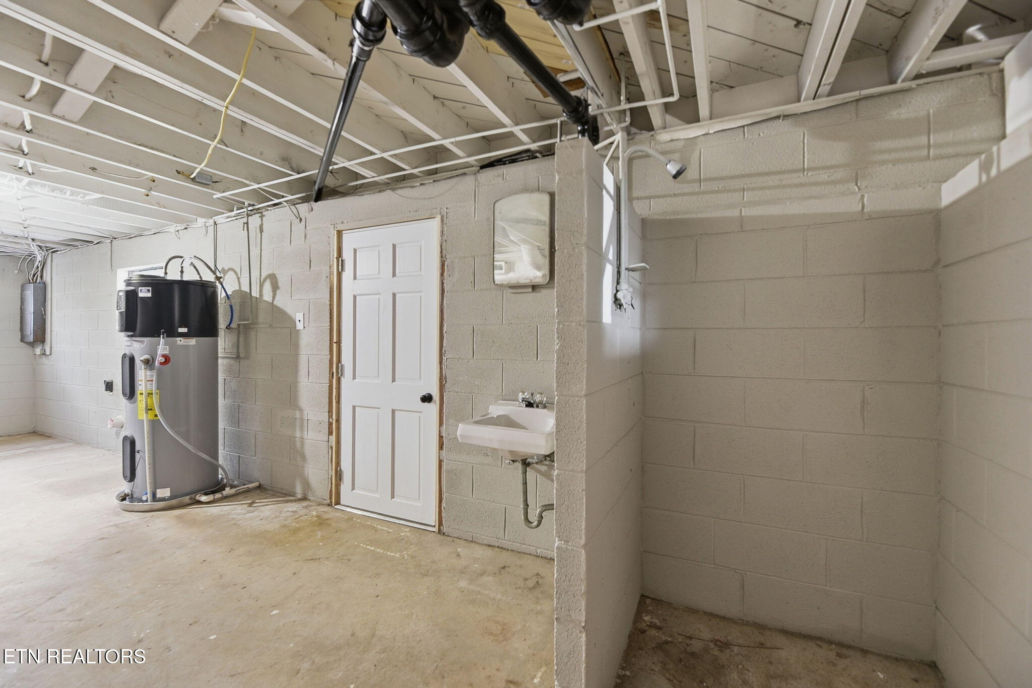 3322 Shipe Road Corryton, TN 37721 - Photo 12 of 14 18-web-or-mls-Shipe3322 (53)