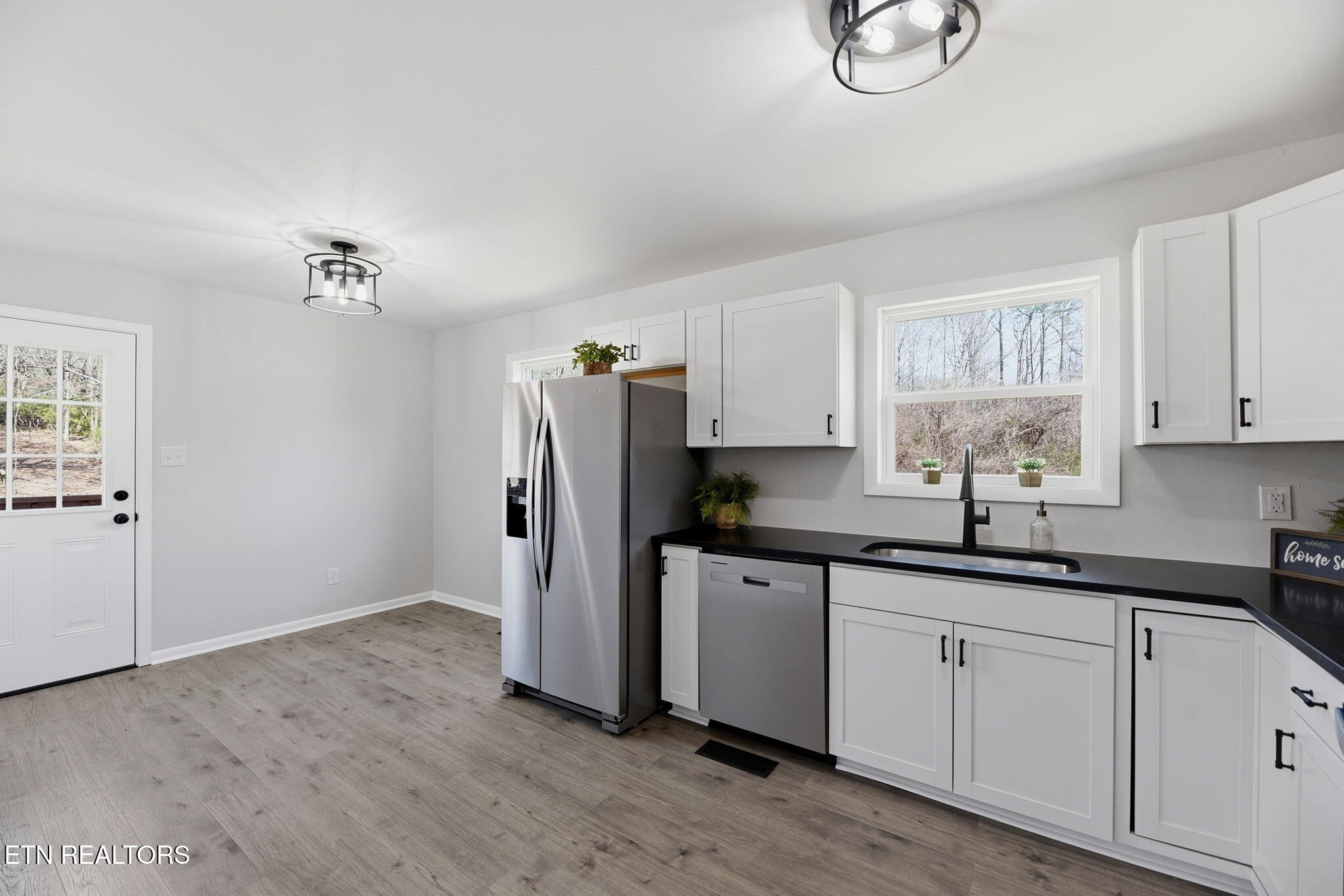 3322 Shipe Road Corryton, TN 37721 - Photo 5 of 14 5-web-or-mls-Shipe3322 (14)