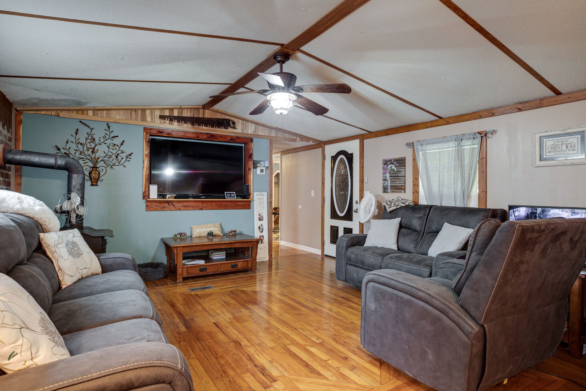 934 Pack Road White Bluff, TN 37187 - Photo 7 of 33 Gallery Image 7