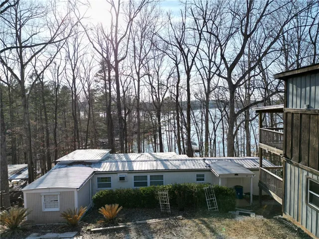 $1,175 | 348 North Port Bass Drive, Fair Play, SC 29643