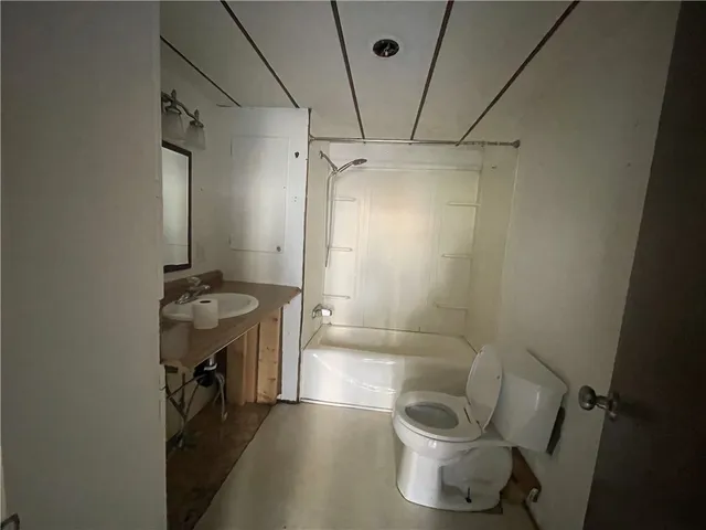 $1,175 | 348 North Port Bass Drive, Fair Play, SC 29643