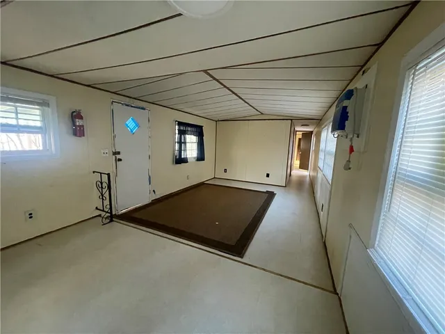 $1,175 | 348 North Port Bass Drive, Fair Play, SC 29643