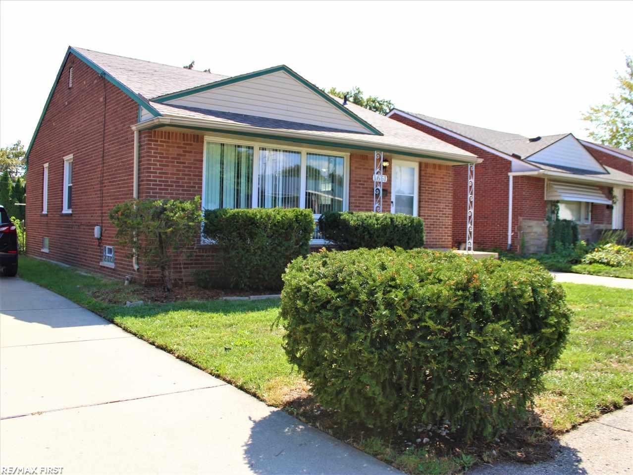 1661 Walnut Street Dearborn, MI 48124 - Photo 3 of 24