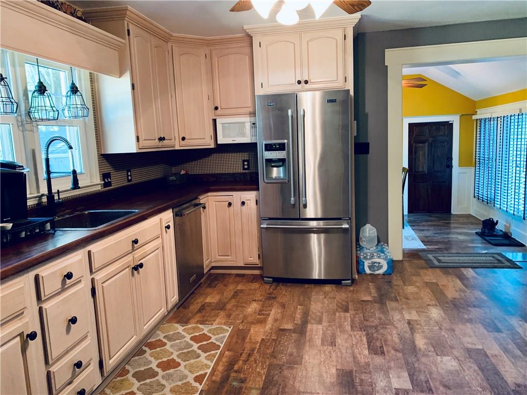 138 West Roberts Road Indianapolis, IN 46217 - Photo 11 of 43 Gallery Image 11