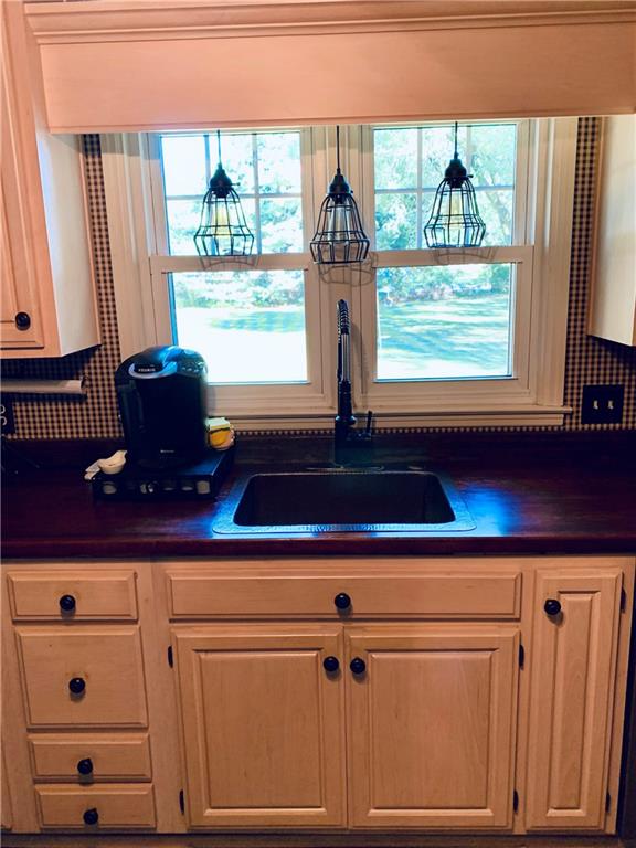 138 West Roberts Road Indianapolis, IN 46217 - Photo 12 of 43 Gallery Image 12