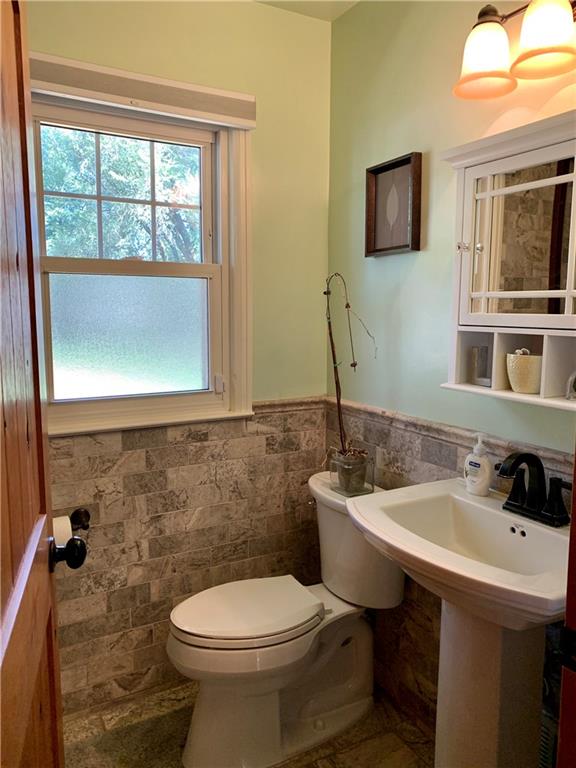 138 West Roberts Road Indianapolis, IN 46217 - Photo 17 of 43 Gallery Image 17