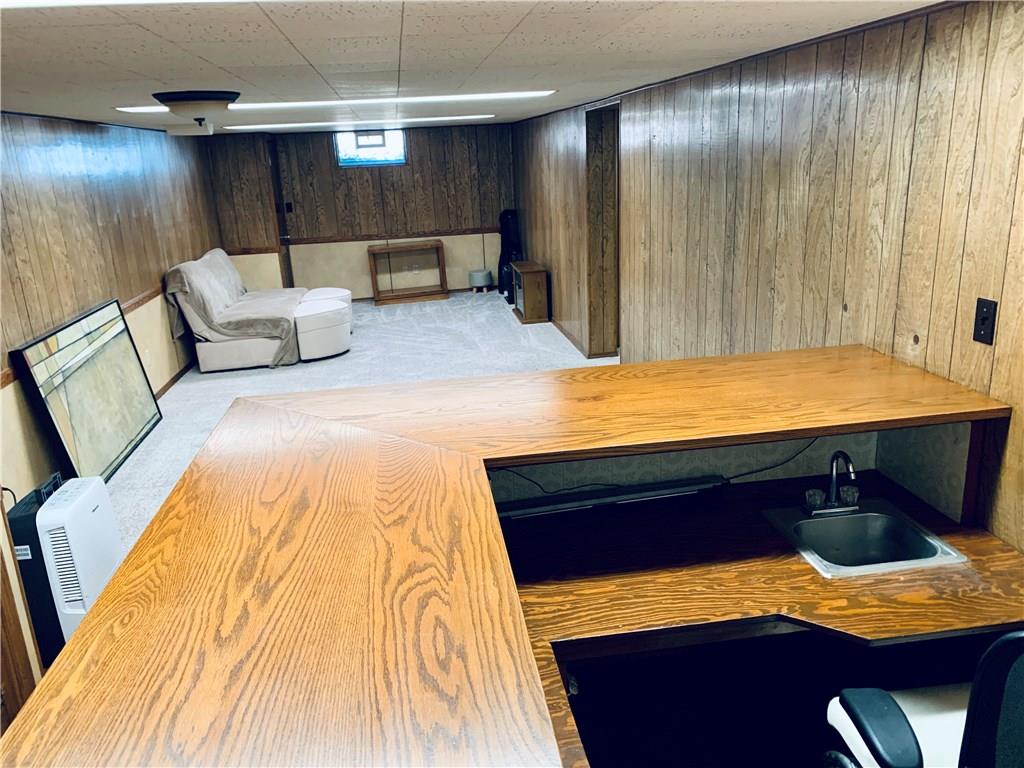138 West Roberts Road Indianapolis, IN 46217 - Photo 32 of 43 Gallery Image 32