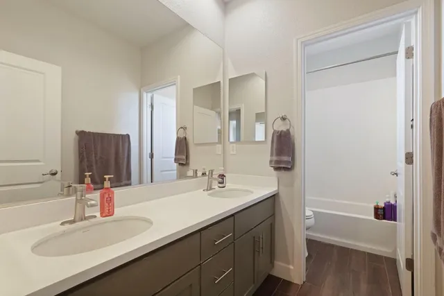 $699,000 | 1741 Larkspur Lane, Lodi, CA 95242