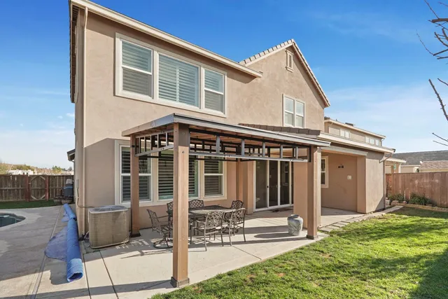 $699,000 | 1741 Larkspur Lane, Lodi, CA 95242