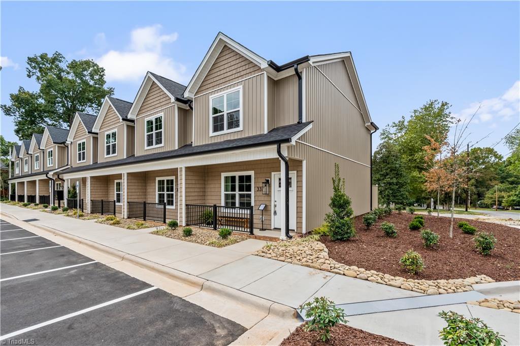 325 Rockspring Road High Point, NC 27262 - Photo 23 of 26