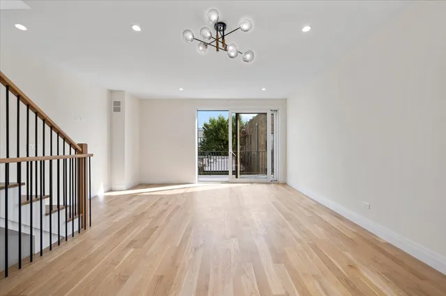 $1,599,900 | 529 North Hartland Court, Chicago, IL 60622