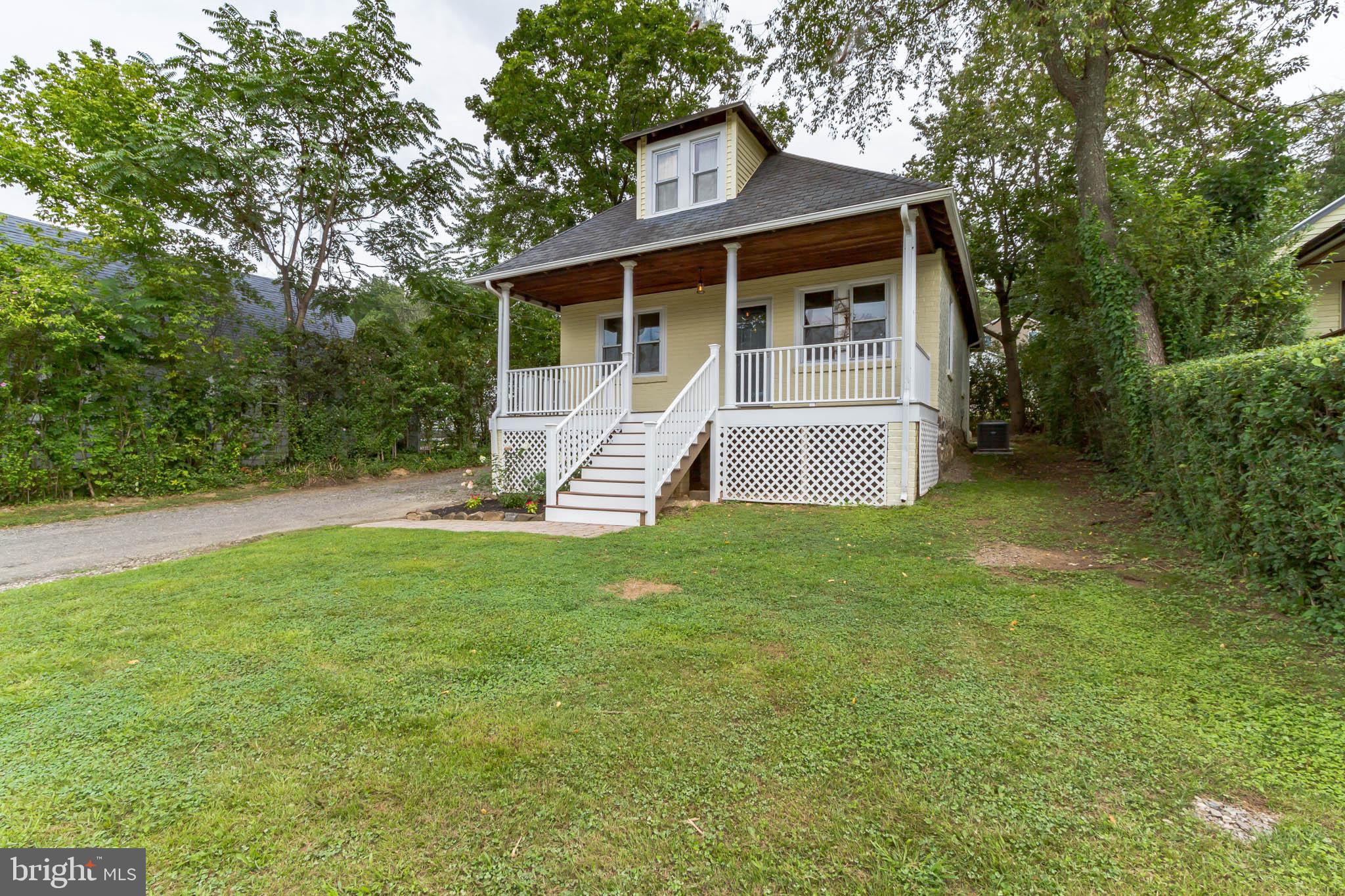 3761 Mount Road Aston, PA 19014 - Photo 2 of 22 Front yard