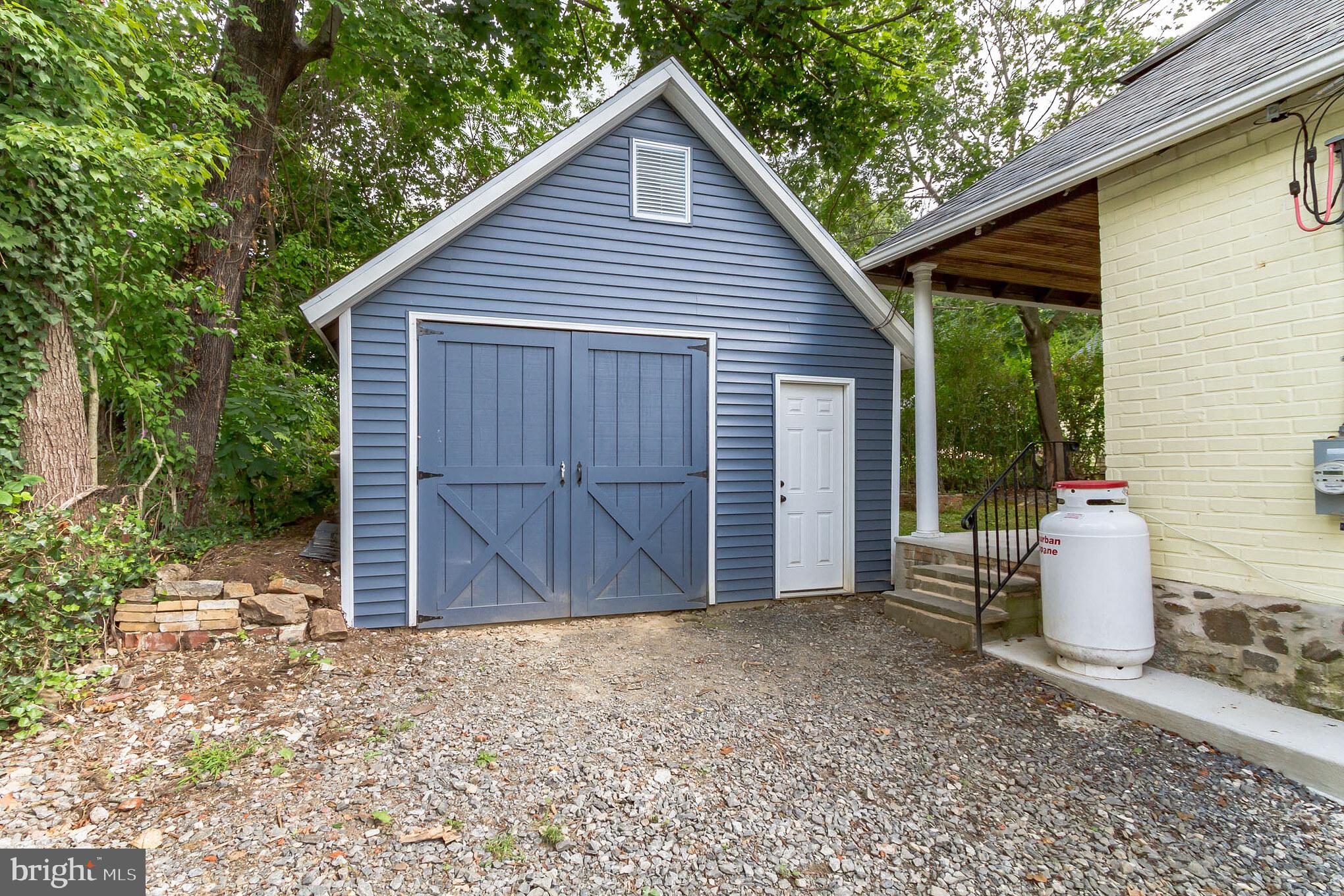 3761 Mount Road Aston, PA 19014 - Photo 21 of 22 Detached garage