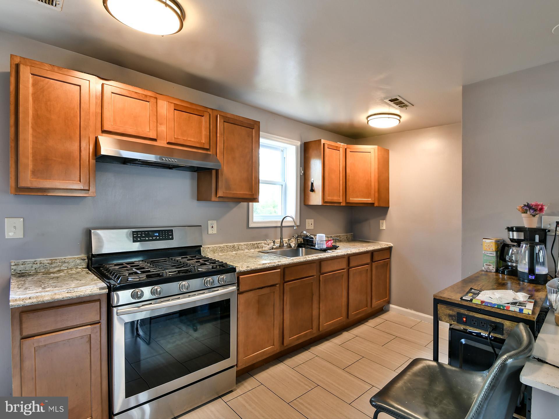 5016 Laguna Road College Park, MD 20740 - Photo 19 of 64