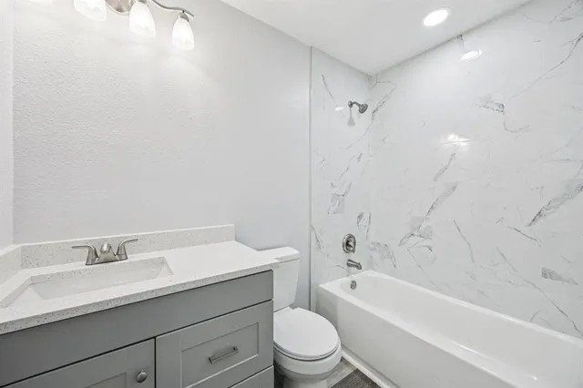 $1,800 | 4500 Wellesley Avenue, Fort Worth, TX 76107