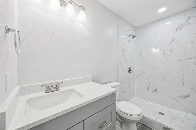 $1,800 | 4500 Wellesley Avenue, Fort Worth, TX 76107