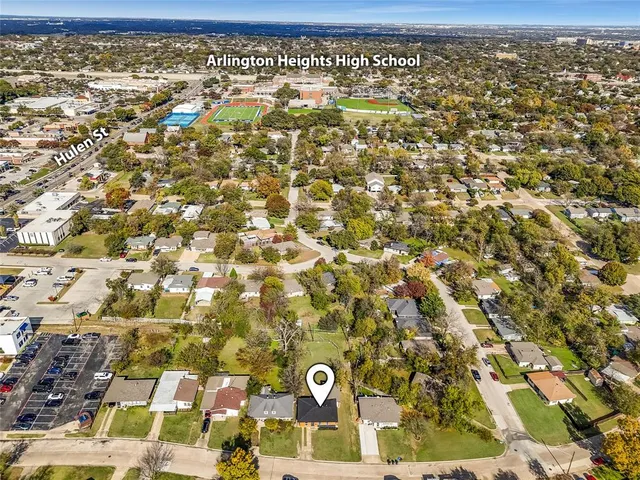 $1,800 | 4500 Wellesley Avenue, Fort Worth, TX 76107