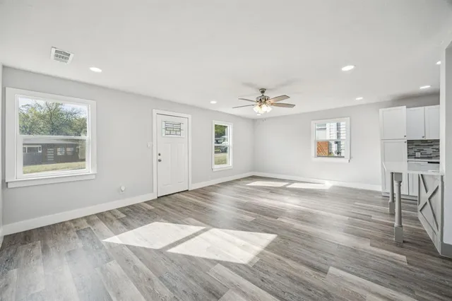 $1,800 | 4500 Wellesley Avenue, Fort Worth, TX 76107