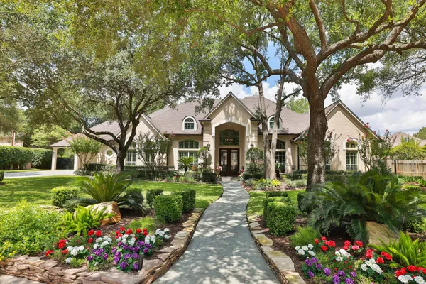 $775,000 | 6610 Radley Drive, Spring, TX 77379