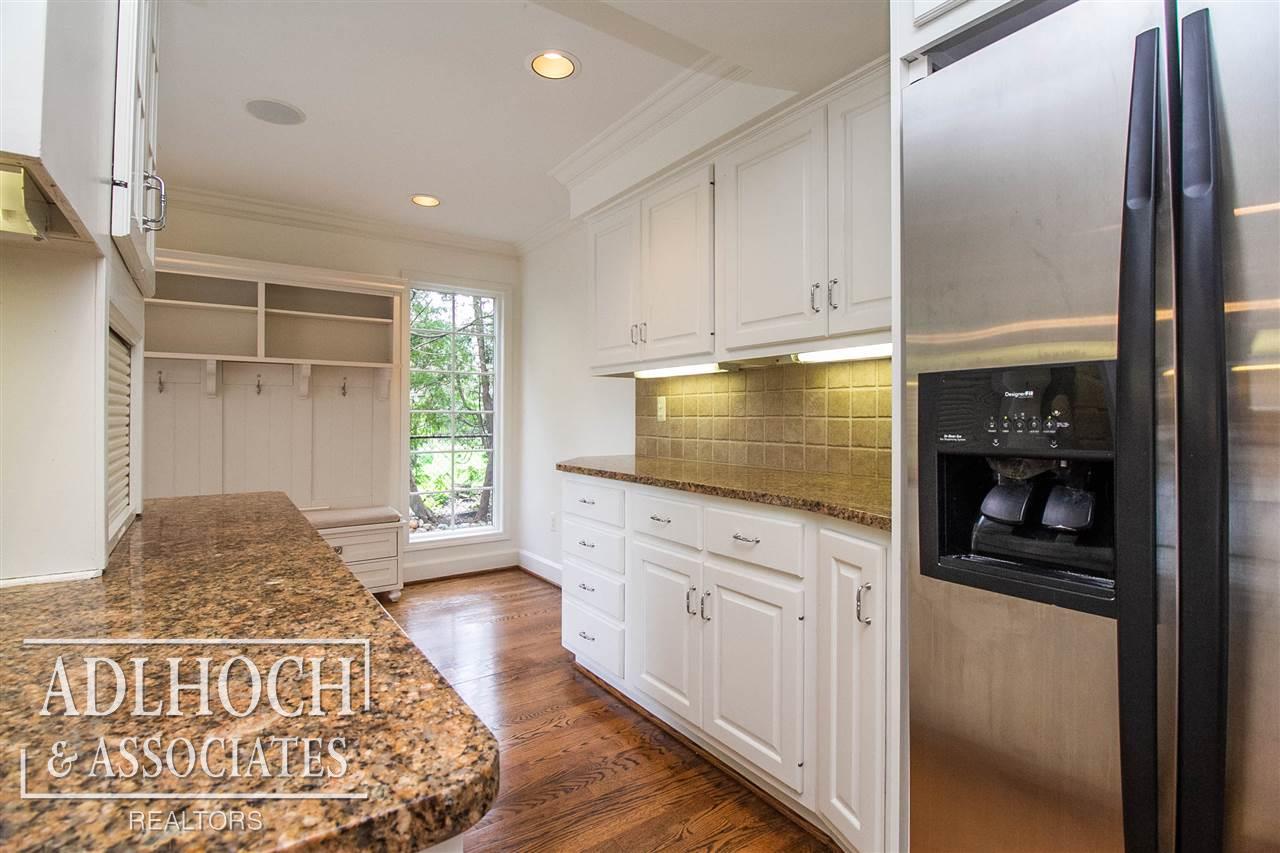 294 Touraine Road Grosse Pointe, MI 48236 - Photo 7 of 52 50010320-8.JPG