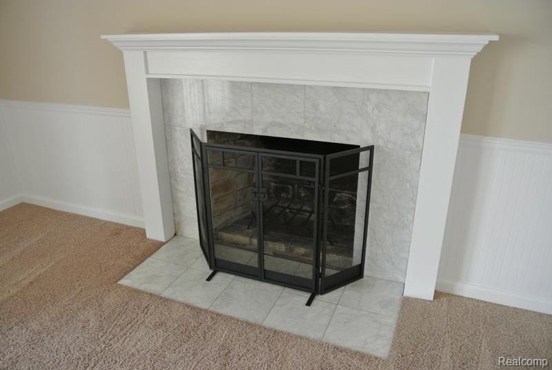 509 Worthington Road Canton, MI 48188 - Photo 12 of 33 Marble Fireplace