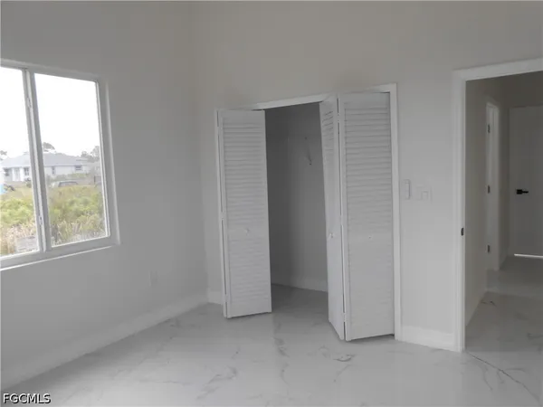 $2,300 | 2809 55th Street West, Lehigh Acres, FL 33971