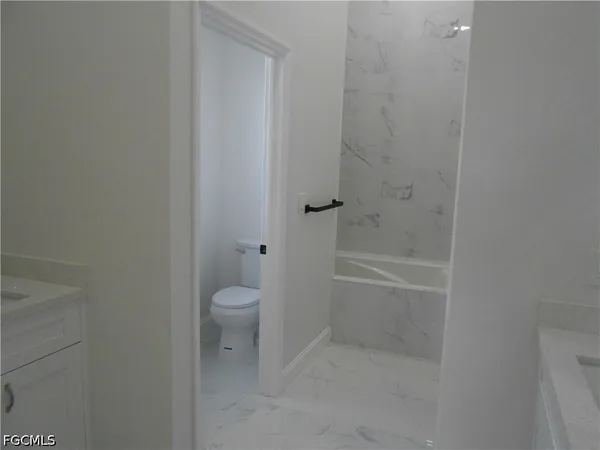 $2,300 | 2809 55th Street West, Lehigh Acres, FL 33971