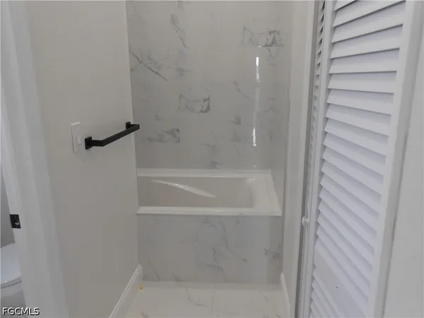 $2,300 | 2809 55th Street West, Lehigh Acres, FL 33971