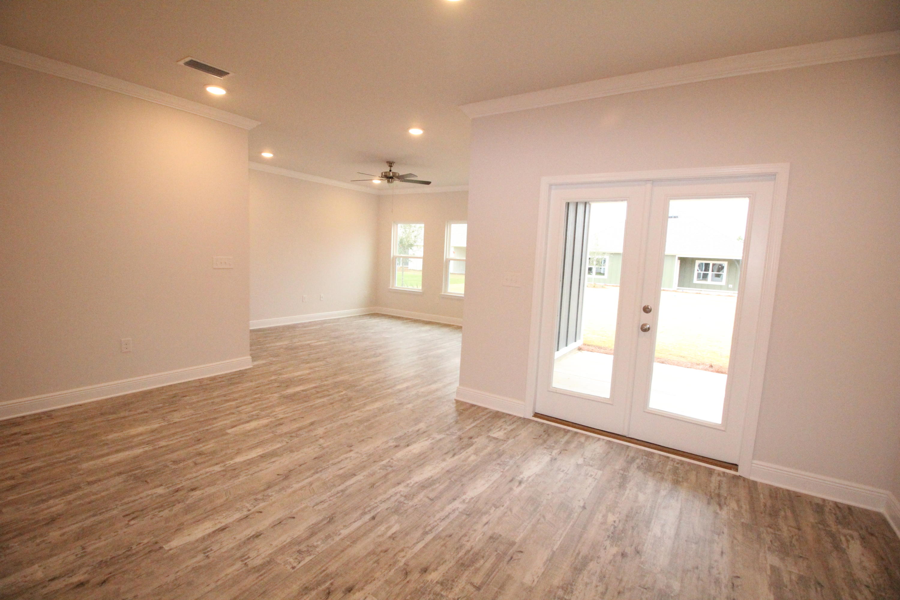 70 Dusky Way Freeport, FL 32439 - Photo 7 of 16 Gallery Image 7
