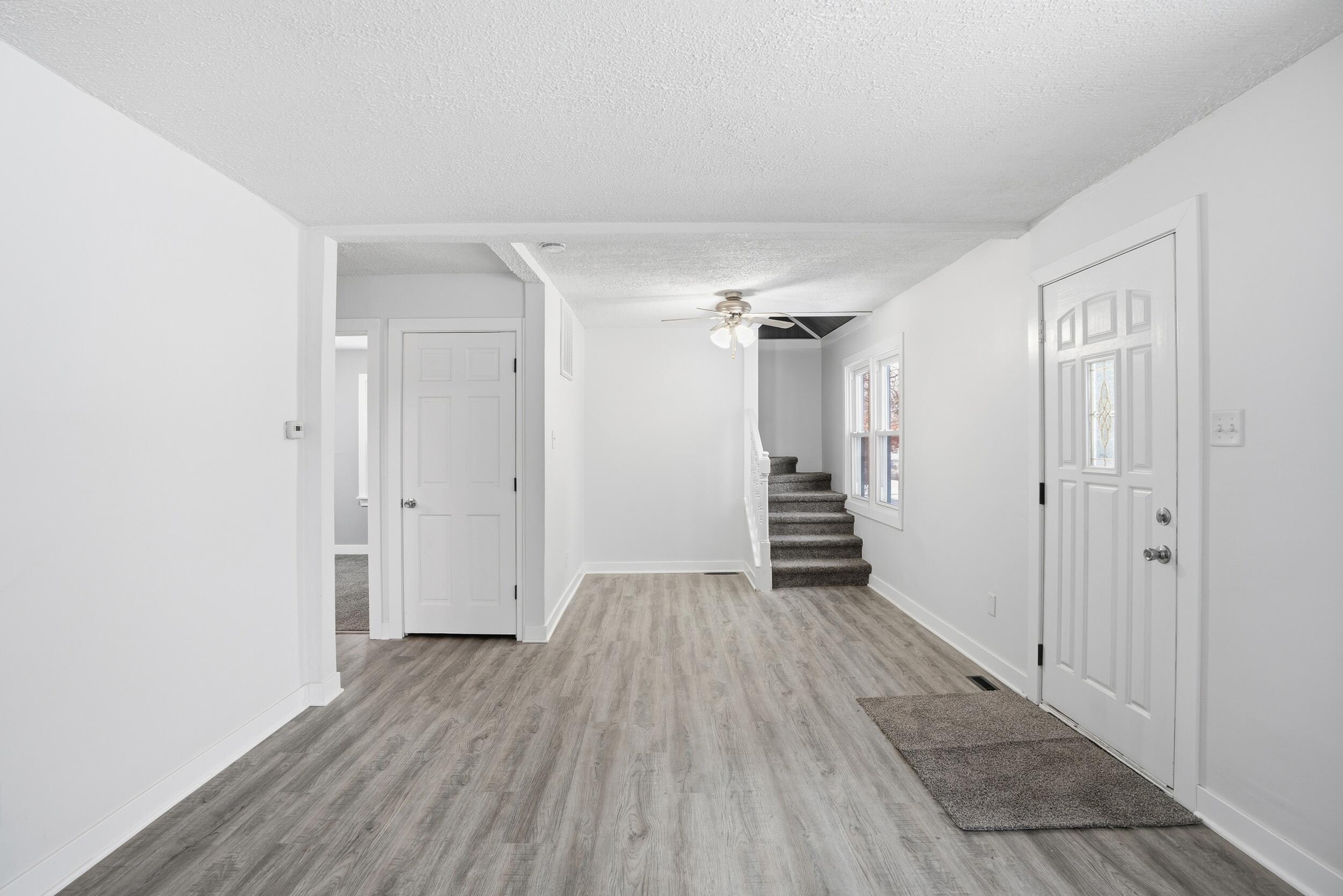 4101 Liverpool Road Lake Station, IN 46405 - Photo 12 of 31 2500x1668