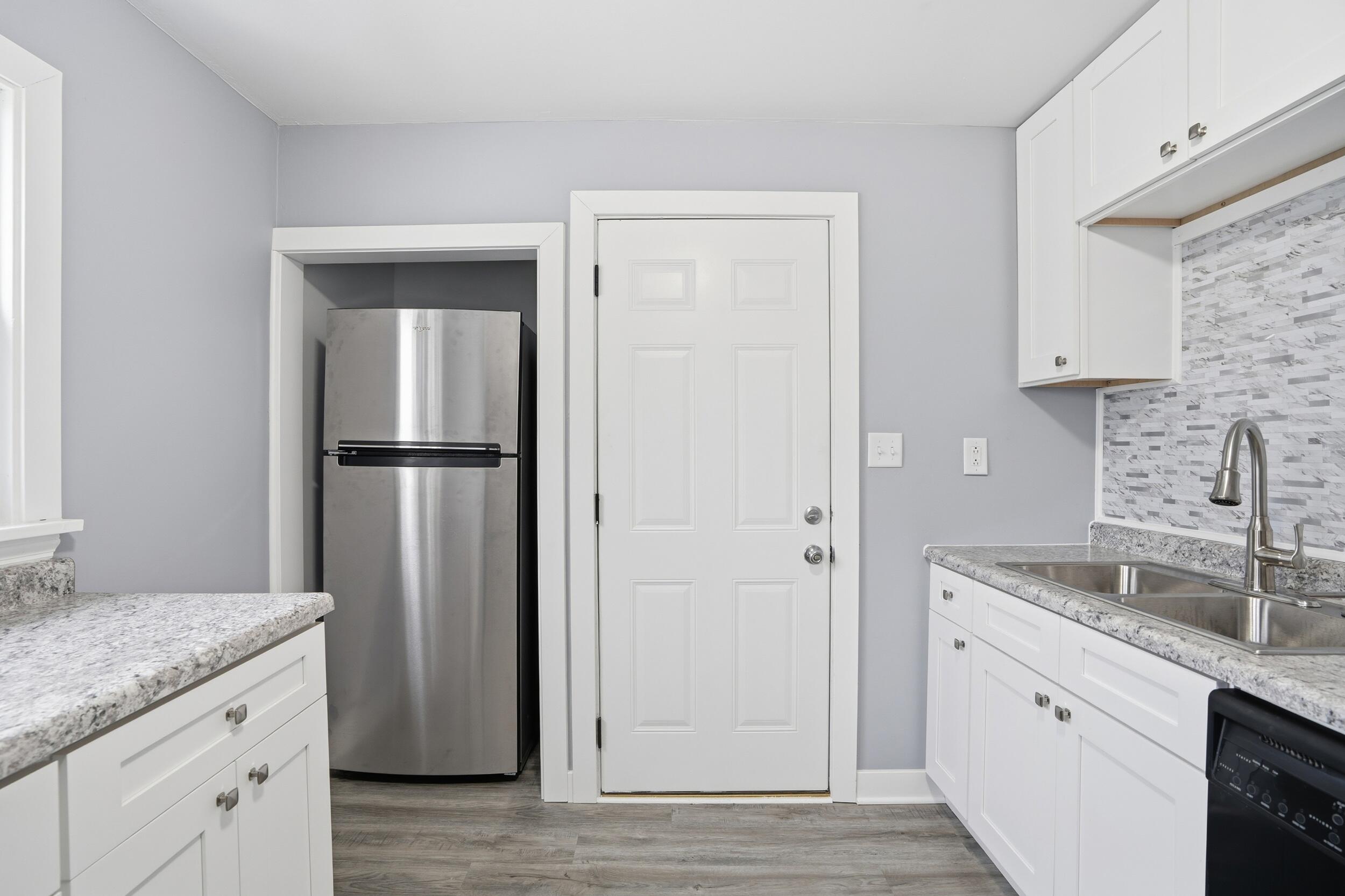 4101 Liverpool Road Lake Station, IN 46405 - Photo 16 of 31 2500x1667