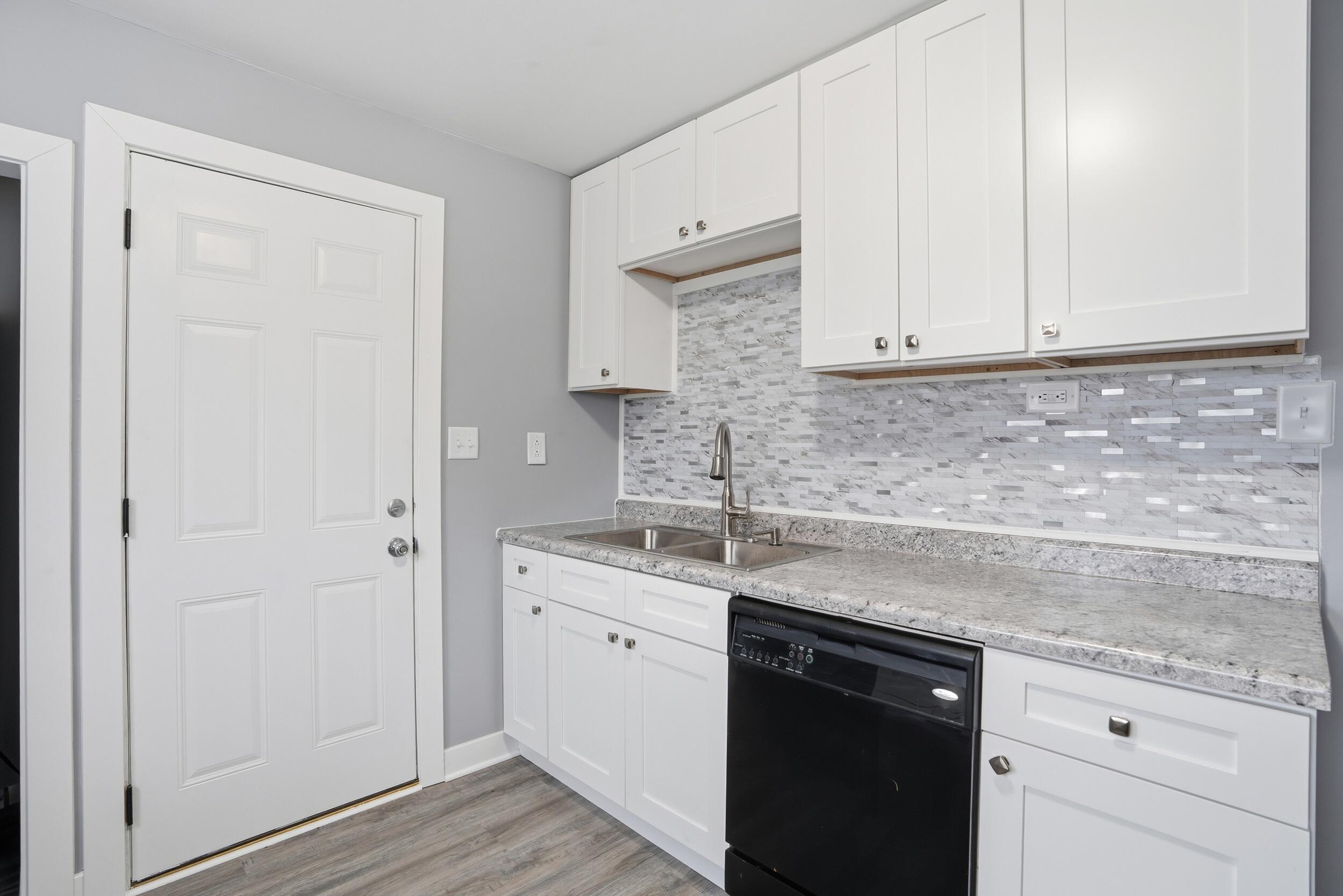 4101 Liverpool Road Lake Station, IN 46405 - Photo 17 of 31 2500x1668