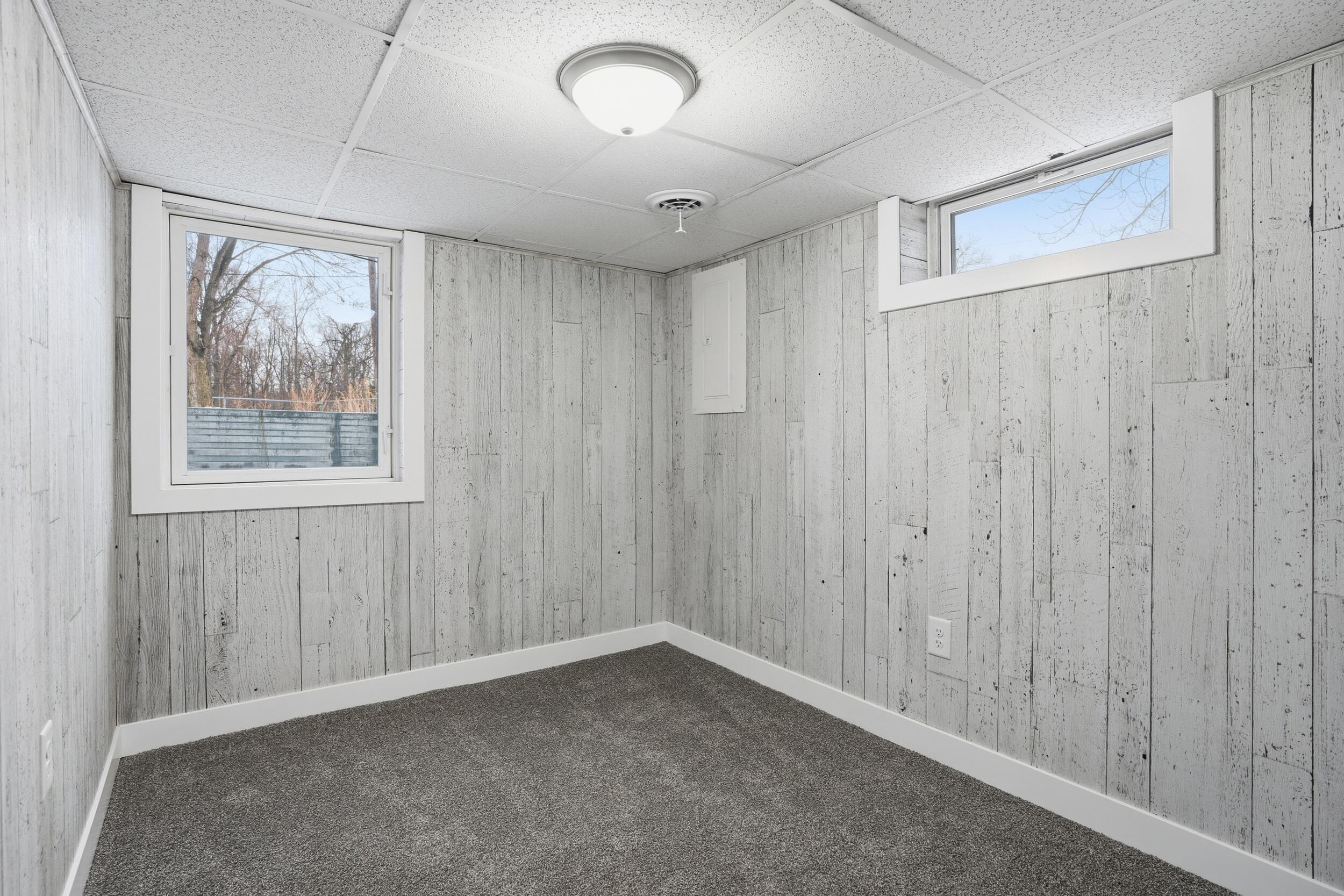 4101 Liverpool Road Lake Station, IN 46405 - Photo 25 of 31 2500x1667