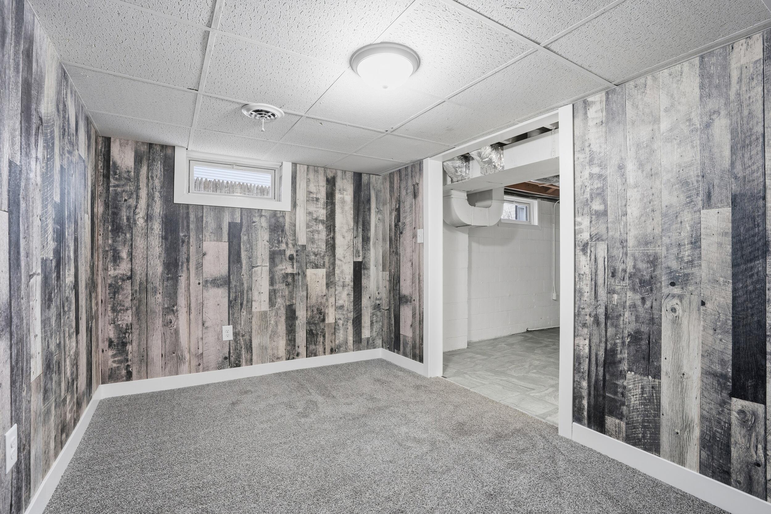 4101 Liverpool Road Lake Station, IN 46405 - Photo 27 of 31 2500x1667