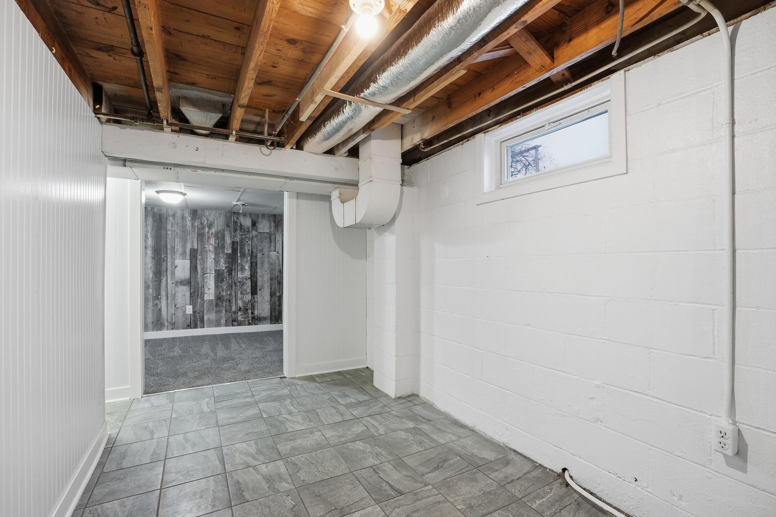 4101 Liverpool Road Lake Station, IN 46405 - Photo 28 of 31 2500x1666