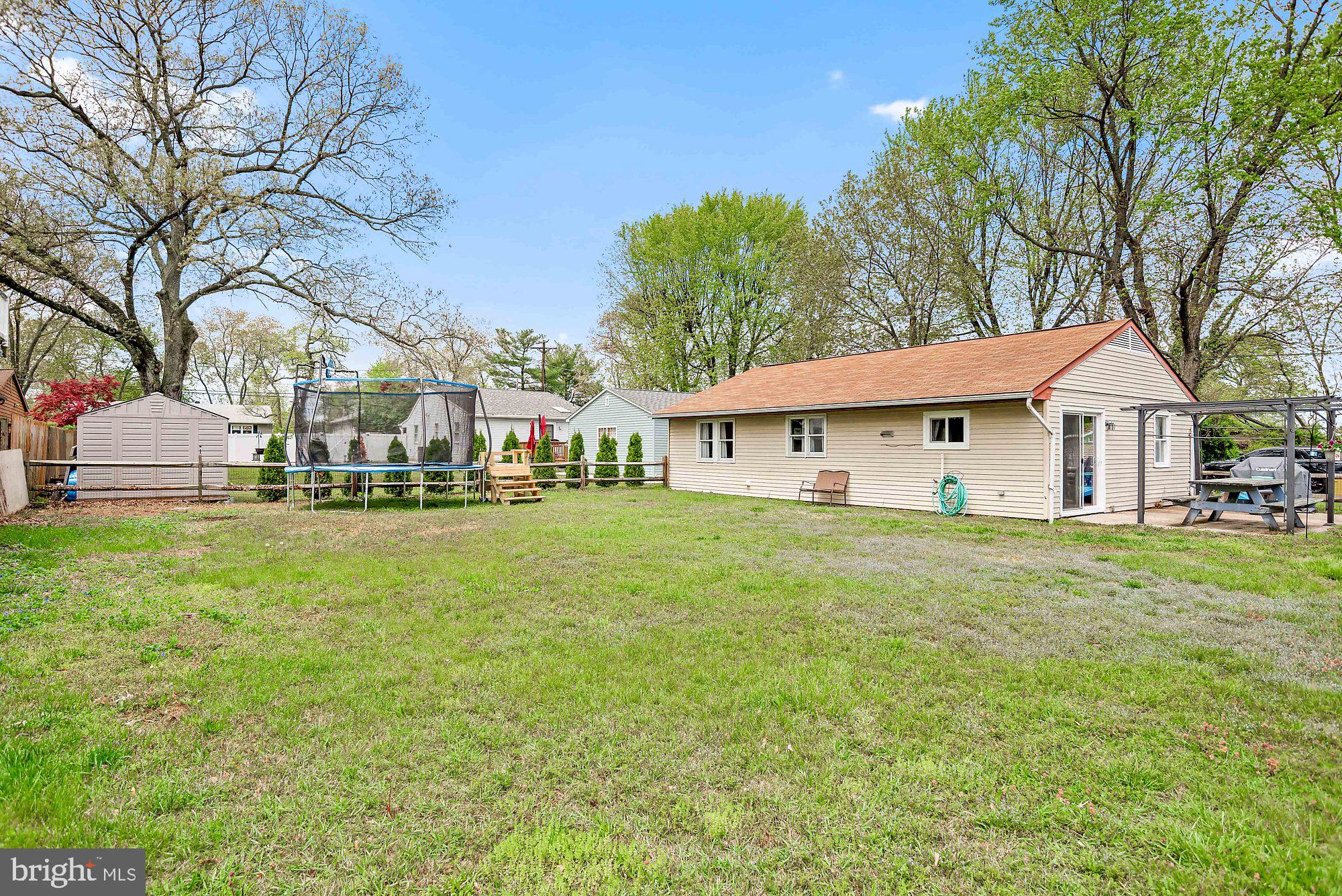 7808 Bertha Road Pasadena, MD 21122 - Photo 16 of 25 GREAT YARD FOR FAMILY & FRIENDS