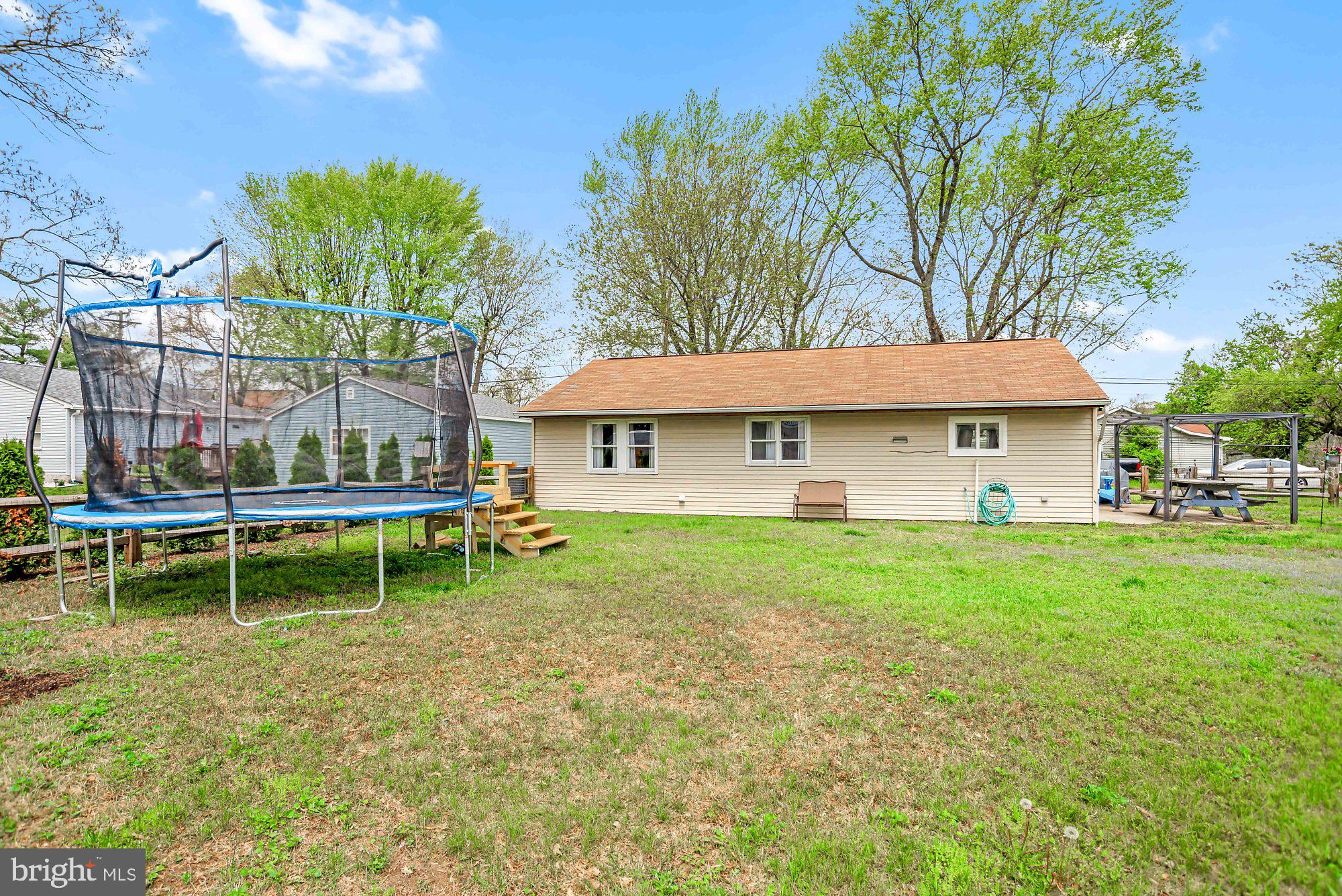 7808 Bertha Road Pasadena, MD 21122 - Photo 17 of 25 Gallery Image 17