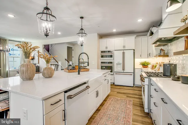 $699,990 | 4 Broad Lk Drive, Fredericksburg, VA 22406