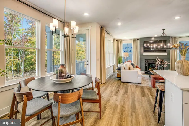 $699,990 | 4 Broad Lk Drive, Fredericksburg, VA 22406