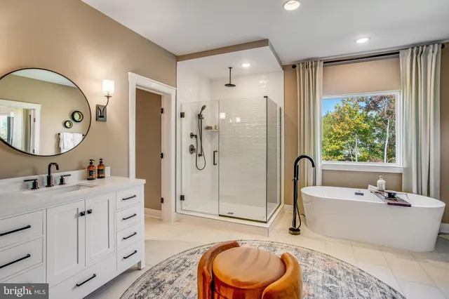 $699,990 | 4 Broad Lk Drive, Fredericksburg, VA 22406