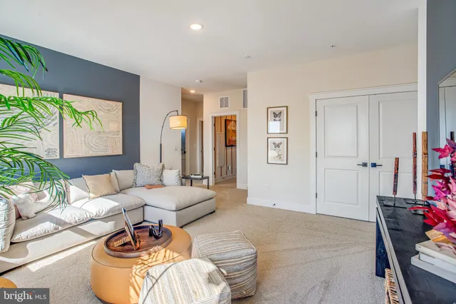 $699,990 | 4 Broad Lk Drive, Fredericksburg, VA 22406